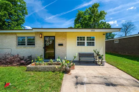 1206 Violet Ave, Bossier City, LA 71112