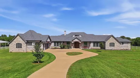 326 Turkey Farm Rd, Whitesboro, TX 76273