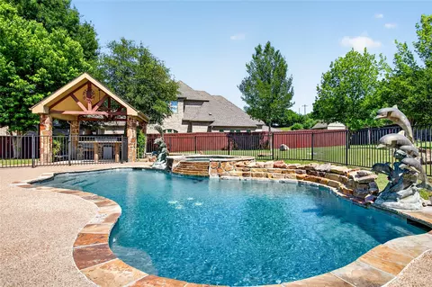 128 Links Ln, Aledo, TX 76008