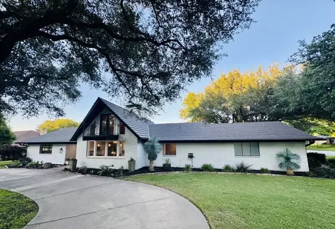 4213 Winding Way, Benbrook, TX 76126