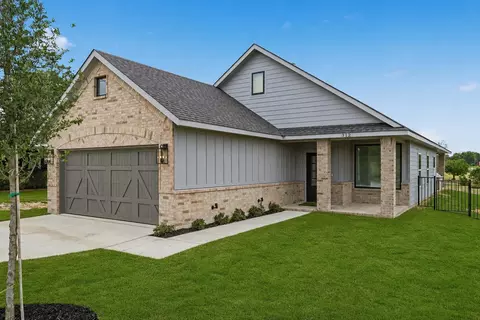 312 3rd St, Hillsboro, TX 76645