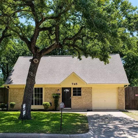 745 W Cedar St, Hurst, TX 76053