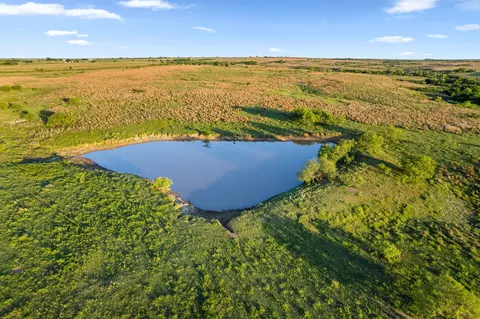 794 5 Ac Hwy 82, Montague, TX 76261