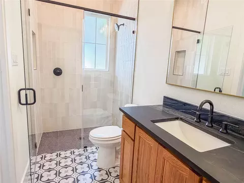 Bath - 3860 Jacks Loop, Midlothian, TX 76065 photo 2 of 3