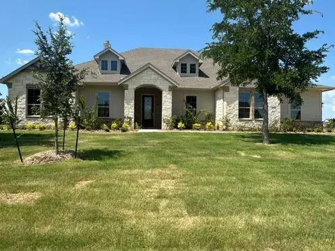 410 Cobb Rd, Leonard, TX 75452