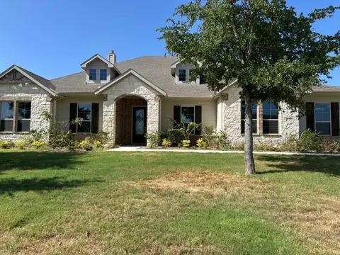 410 Cobb Rd, Leonard, TX 75452