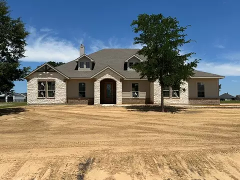 410 Cobb Rd, Leonard, TX 75452