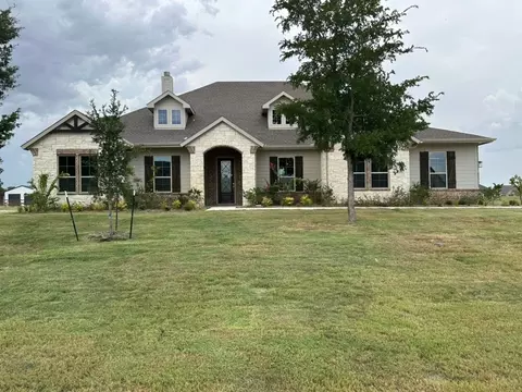 410 Cobb Rd, Leonard, TX 75452