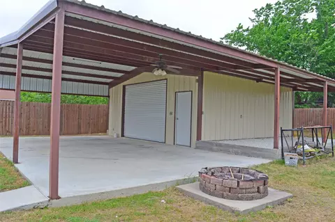 2024 Walker St, Granbury, TX 76048
