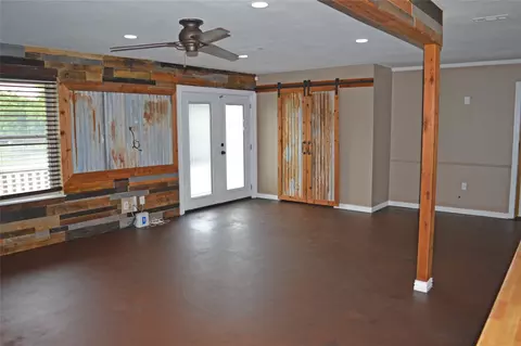 2024 Walker St, Granbury, TX 76048