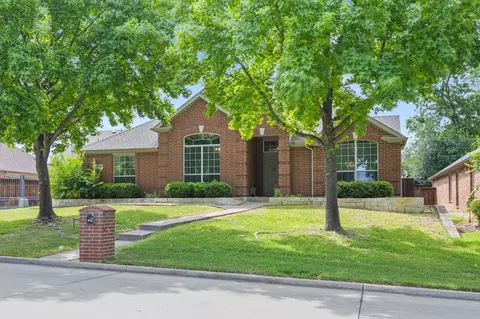 1004 Dover Heights Trl, Mansfield, TX 76063