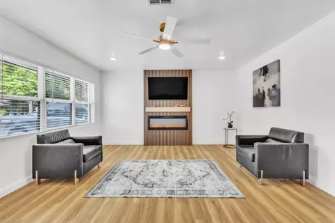 Other - 203 E 7th St, Irving, TX 75060 photo 1 of 5