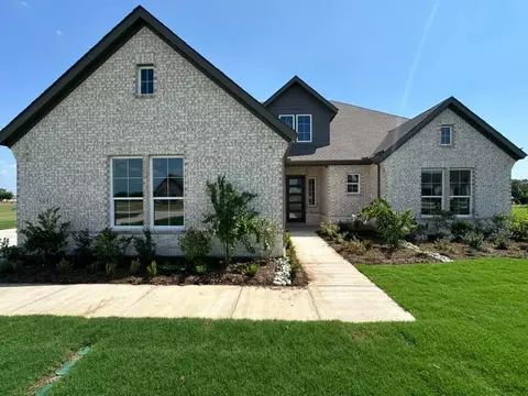 585 Brown Rd, Leonard, TX 75452