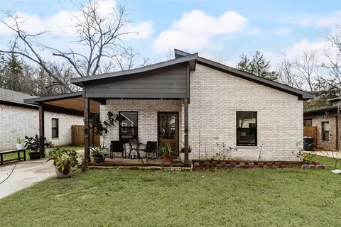718 E Crawford St, Denison, TX 75021