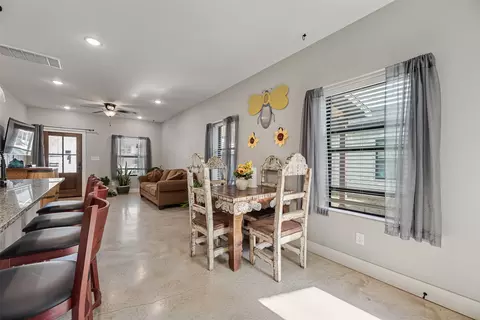 Dining - 718 E Crawford St, Denison, TX 75021 photo 2 of 3