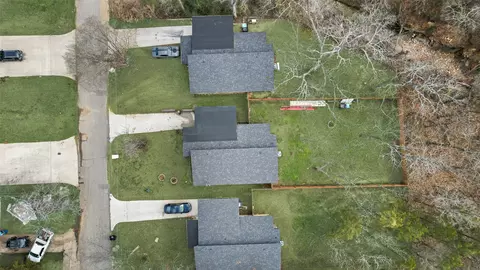 View/Area - 718 E Crawford St, Denison, TX 75021 photo 3 of 4