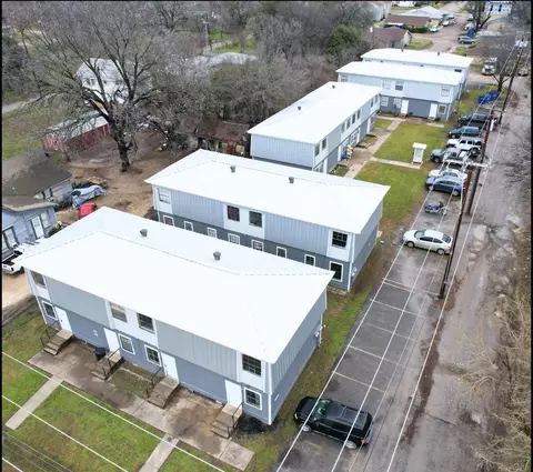 208 N Church St, Hillsboro, TX 76645