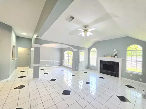 13618 Sablegrove Ln, Houston, TX 77014