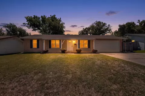 2718 Wesleyan Dr, Irving, TX 75062