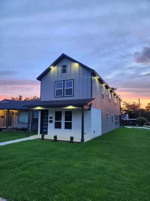 225 NW 16th St, Grand Prairie, TX 75050