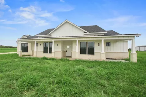 1224 Durham Ln, Cleburne, TX 76033