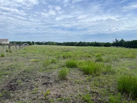 706 Prince Ln, Fate, TX 75087