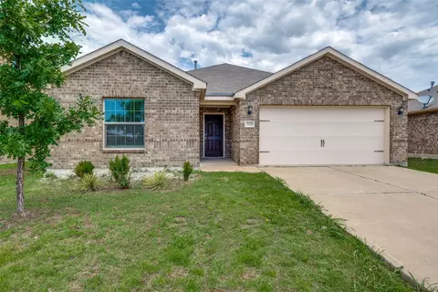 3121 Angus Dr, Forney, TX 75126