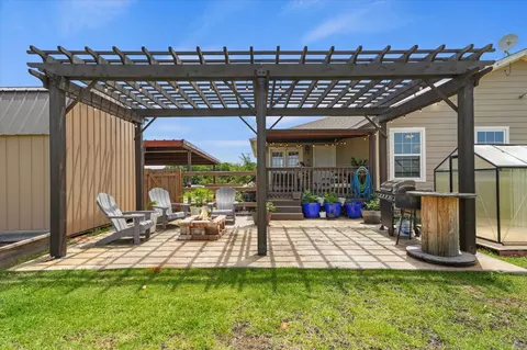 Exterior - 153 Mccrae Ln, Boyd, TX 76023 photo 6 of 8