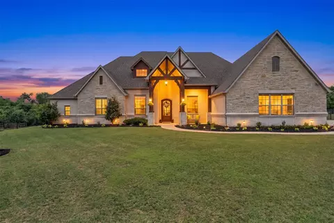 1060 Waters Edge Ct, Oak Point, TX 75068