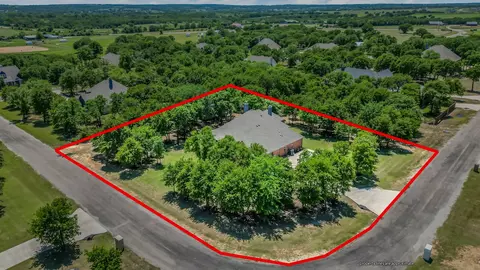 330 Timbers Cir, Poolville, TX 76487