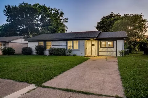 1319 Eastern Heights Dr, Mesquite, TX 75149