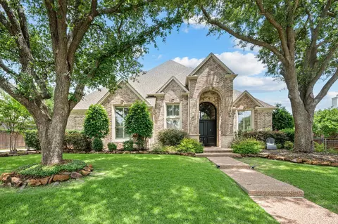 1111 Calais Dr, Southlake, TX 76092