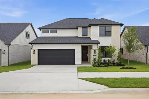 6717 Serenity Dr, Fort Worth, TX 76135