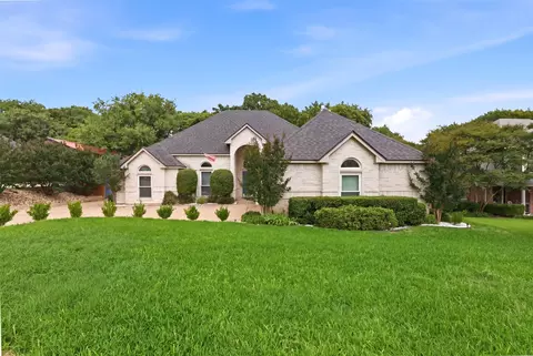 2105 Country Brook Dr, Weatherford, TX 76087