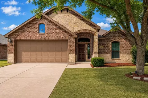 200 Chimney Rock Dr, Waxahachie, TX 75167