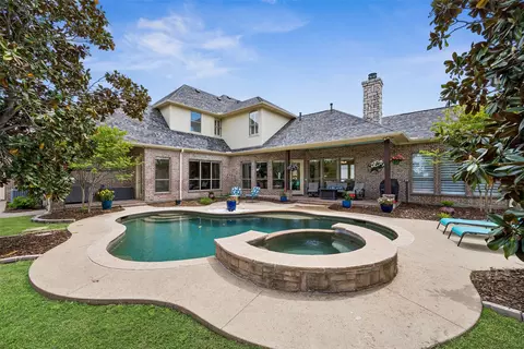 1320 Lakeview Dr, Celina, TX 75009