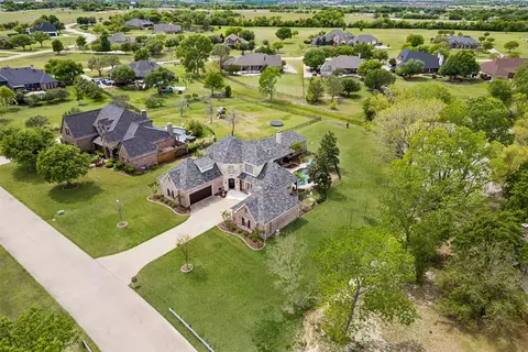 1320 Lakeview Dr, Celina, TX 75009