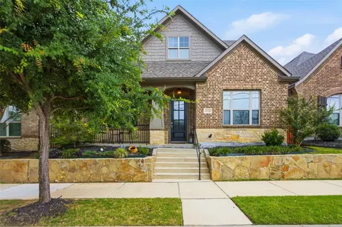 8228 Odell St, North Richland Hills, TX 76182