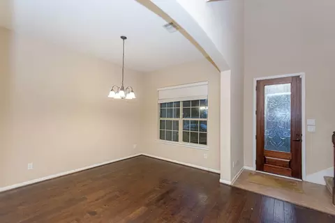 Living - 9158 Sunlight Oak Ln, Houston, TX 77070 photo 1 of 4