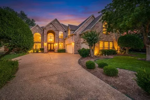 820 Parkwood Ct, Mckinney, TX 75072