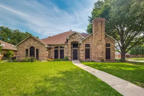 2429 E Windsor Dr, Denton, TX 76209