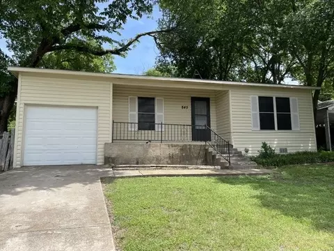 845 Rumfield Rd, White Settlement, TX 76108