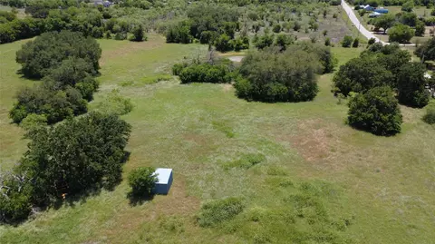 601 Chestnut St, Hico, TX 76457