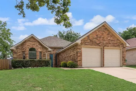 Exterior - 907 Sharp Dr, Cedar Hill, TX 75104 photo 2 of 5
