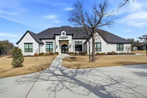104 Woodview Creek Trl, Fort Worth, TX 76108