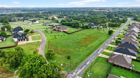 2217 Norwood St, Sherman, TX 75092