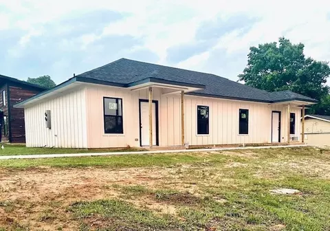 1235 E Houston St NE, Paris, TX 75460