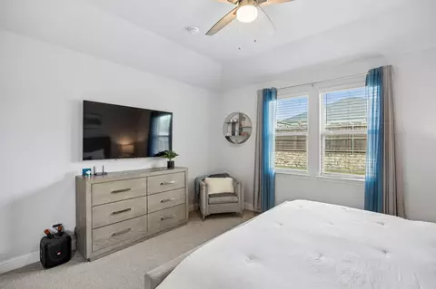 Bedroom - 5100 Unity Dr, Denton, TX 76207 photo 4 of 6