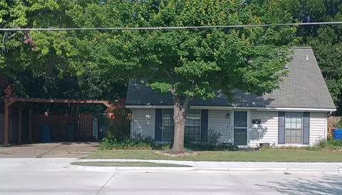 1707 Cottonwood Rd, Carrollton, TX 75006