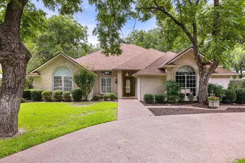 8709 S Monticello Cir, Granbury, TX 76049